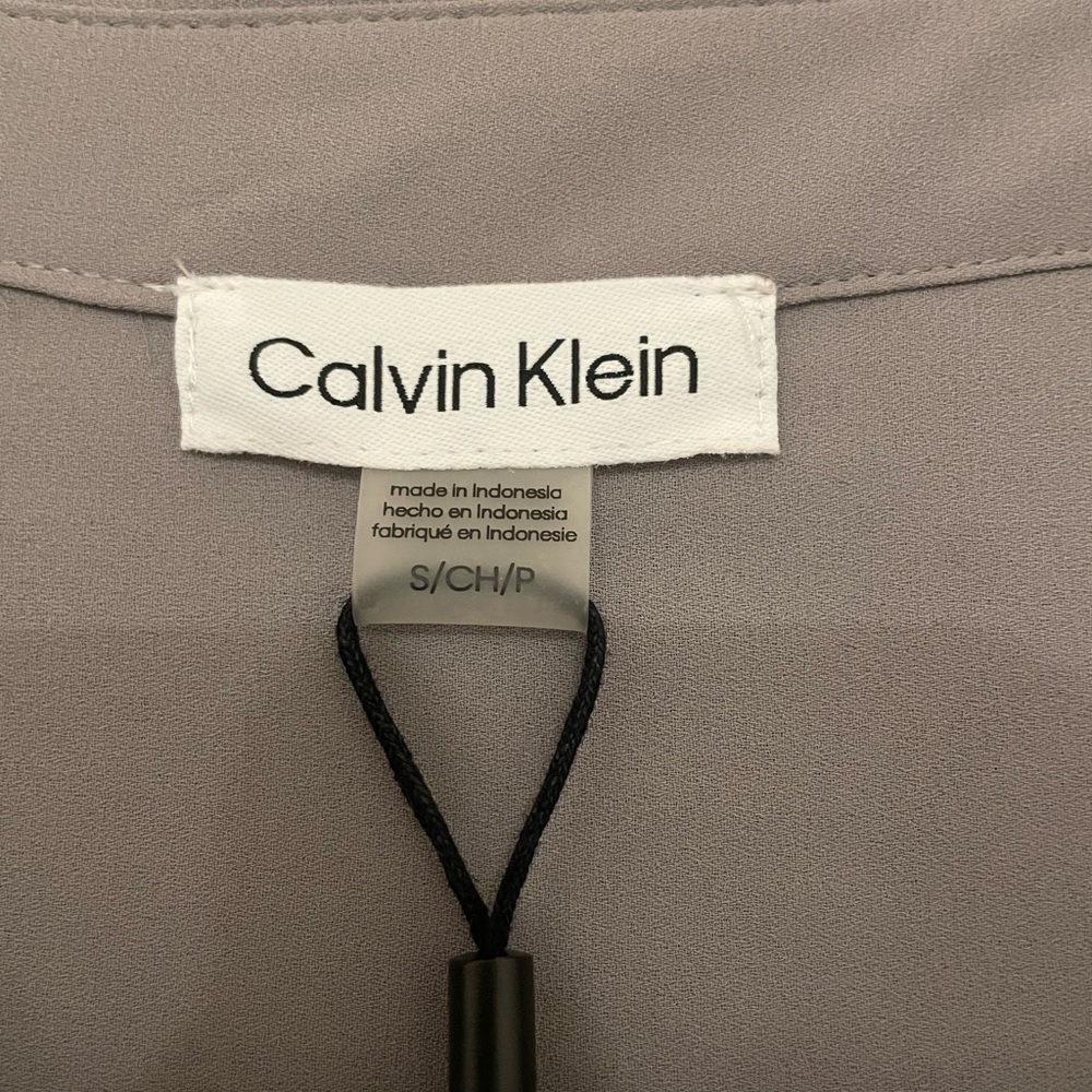 Calvin Klein Gray Ruffle Button-Front Blouse - Picture 3 of 4